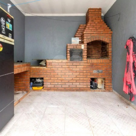 Sobrado com 200m², 3 dormitórios, sendo 1 suíte, 6 vagas, à venda na Vila Matilde
