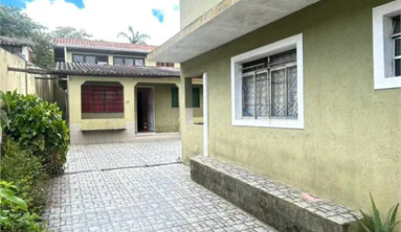 Sobrado à venda com 5 quartos em Pununduva, Cotia, SP