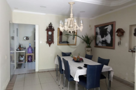 Sobrado à venda com 2 quartos, sendo 1 suíte, em Jardim Paulista, Mogi das Cruzes, SP