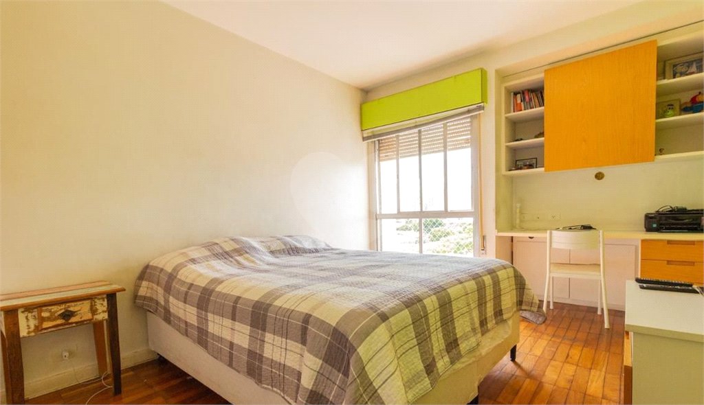 Apartamento à venda com 4 quartos, sendo 1 suíte,  em Cidade Monções, São Paulo, SP