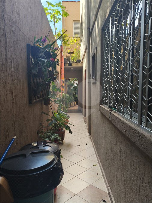 Sobrado à venda com 8 quartos, sendo 2 suítes, em Parada Inglesa, São Paulo, SP