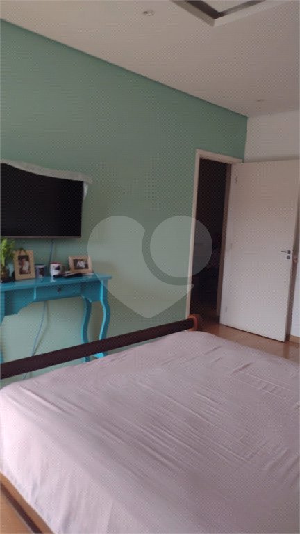 Sobrado à venda com 3 quartos, sendo 1 suíte, em Jardim da Mamãe, Guarulhos, SP
