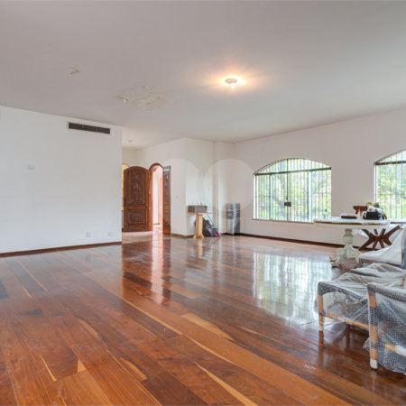 Casa à venda com 5 suítes em Jardim Prudência, São Paulo, SP