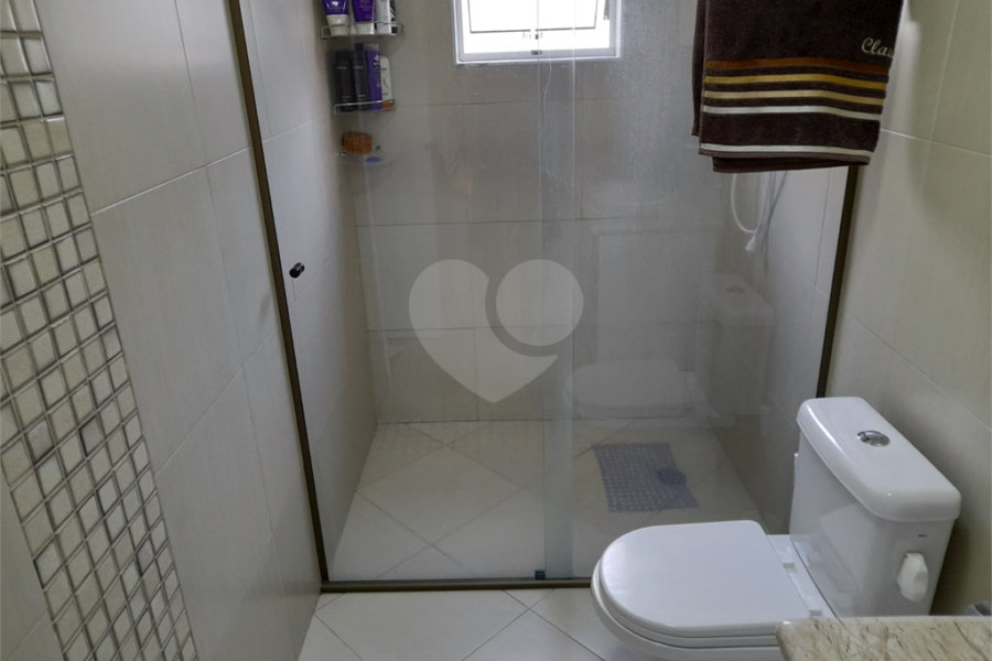 Sobrado à venda com 4 quartos, sendo 1 suíte, em Chora Menino, São Paulo, SP