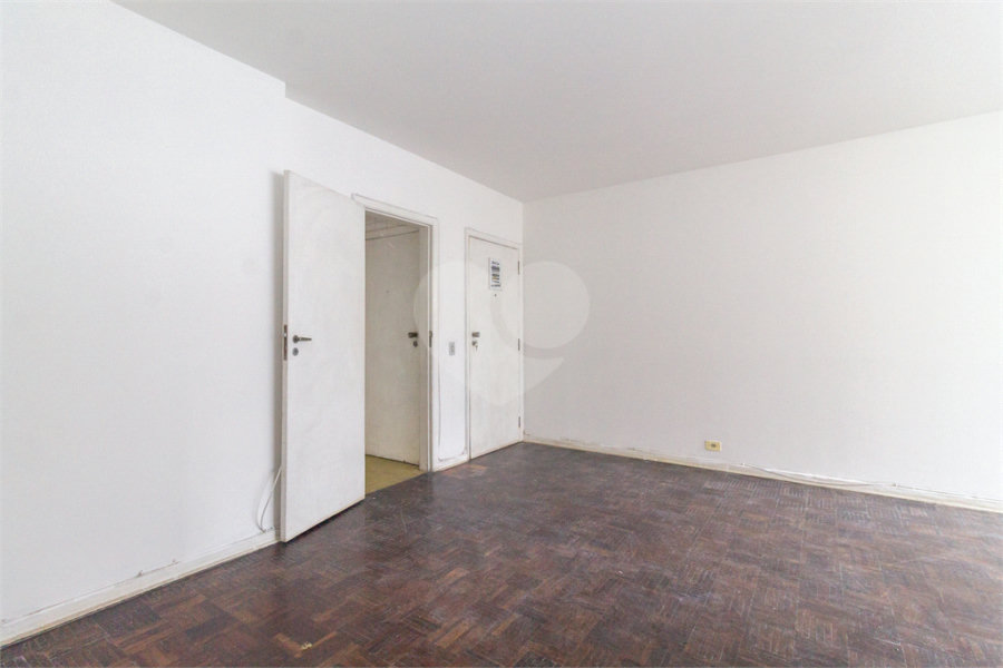 Apartamento à venda com 3 quartos, sendo 1 suíte, em Jardim América, São Paulo, SP