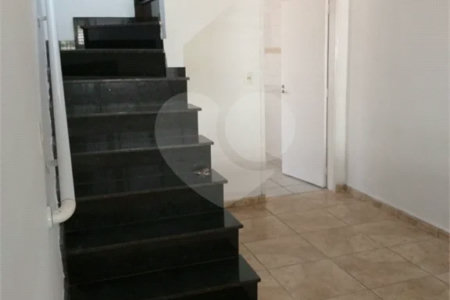 Sobrado à venda com 3 quartos, sendo 1 suíte, em Vila Mazzei, São Paulo, SP