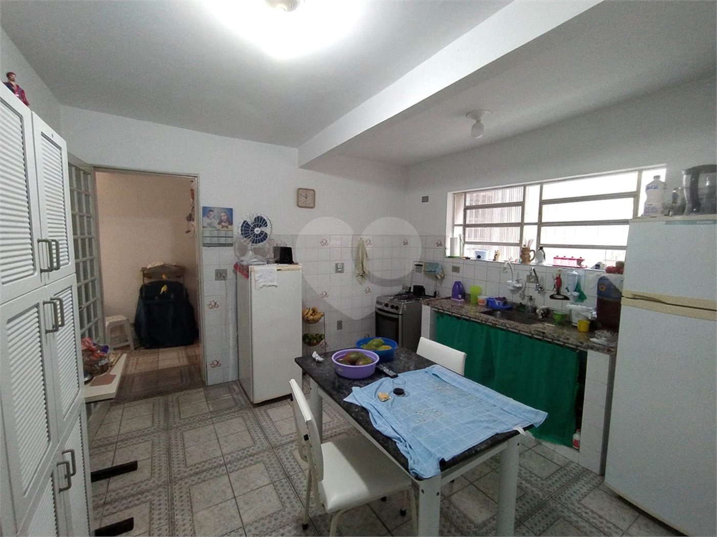 Casa à venda com 6 quartos, sendo 2 suítes, em Chora Menino, São Paulo, SP