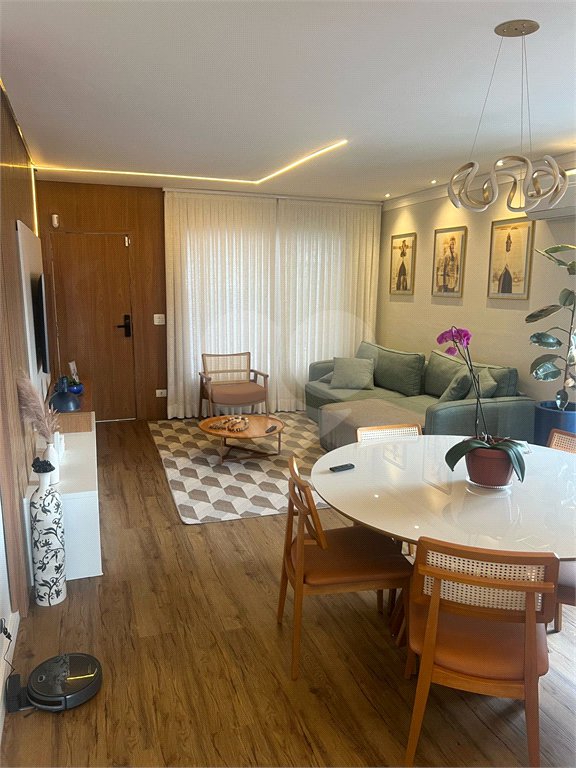 Sobrado à venda com 3 quartos, sendo 1 suíte,  em Vila Irmãos Arnoni, São Paulo, SP