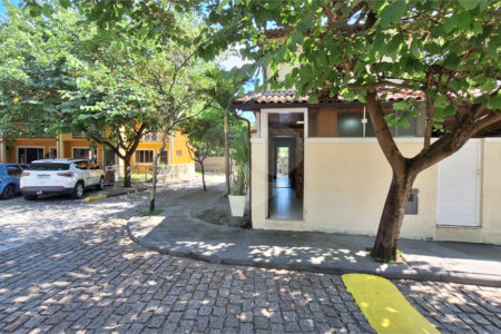 Casa à venda com 2 quartos no condomínio Athenas, Rio de Janeiro - RJ