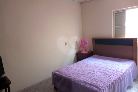 Casa à venda com 3 quartos, sendo 1 suíte, em Vila Regina, Itapetininga, SP