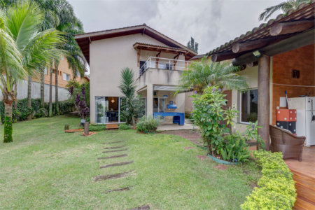 Casa à venda com 4 suítes em Chácara Flora, São Paulo, SP