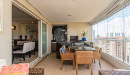 Apartamento à venda com 2 suítes em Chácara Santo Antônio, São Paulo, SP