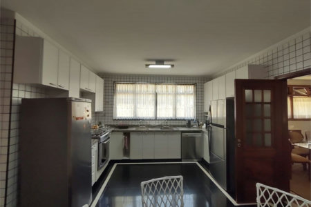Casa à venda com 5 quartos, sendo 4 suítes, no condomínio Rancho Dirce, Sorocaba - SP