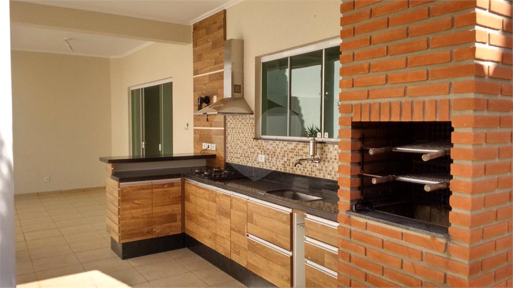 Casa à venda ou para alugar com 3 suítes no condomínio Residencial Villa dos Inglezes, Sorocaba - SP