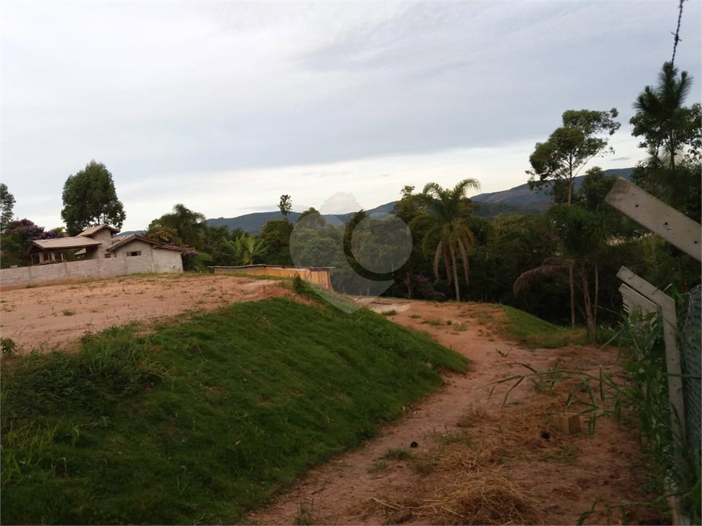 Terreno à venda no condomínio Loteamento Rancho Maringá I, Atibaia - SP