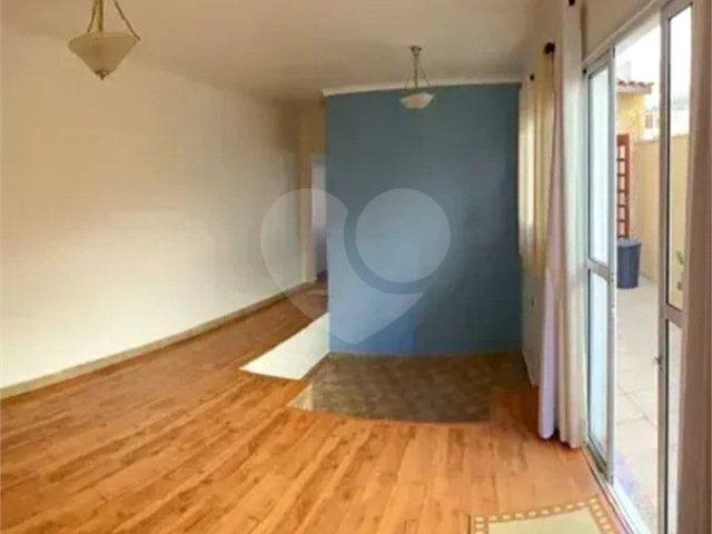 Sobrado à venda com 3 quartos, sendo 1 suíte,  em City Recanto Anastácio, São Paulo, SP