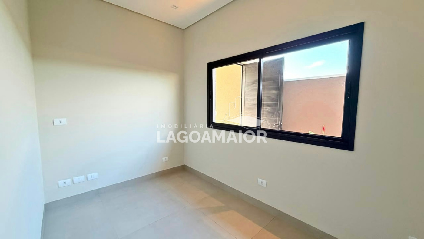 Casa à venda com 3 quartos, sendo 3 suítes, no condomínio Villa Dumont, Três Lagoas - MS