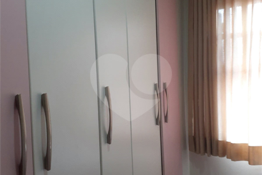 Sobrado à venda com 3 quartos, sendo 1 suíte, em Vila Nova Cachoeirinha, São Paulo, SP