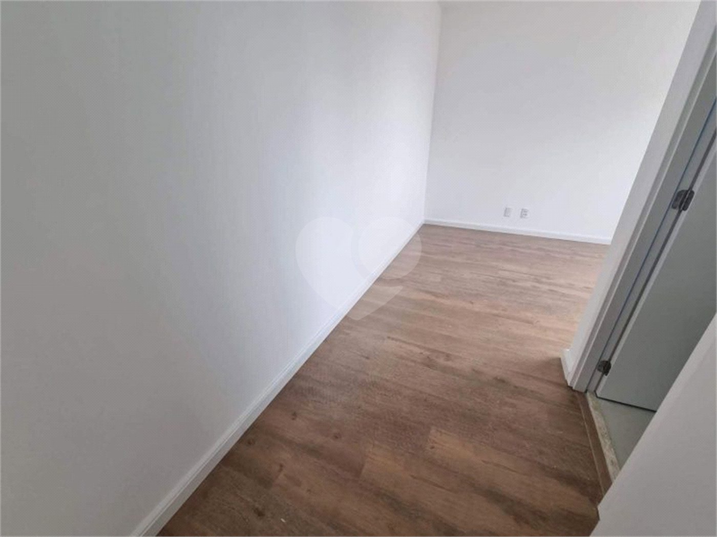 Apartamento à venda com 2 quartos, sendo 1 suíte, em Parque São Jorge, São Paulo, SP