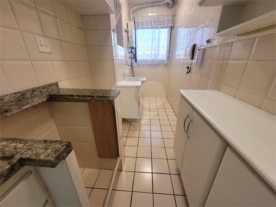 Apartamento para alugar com 3 quartos, sendo 1 suíte,  em Vila Hamburguesa, São Paulo, SP