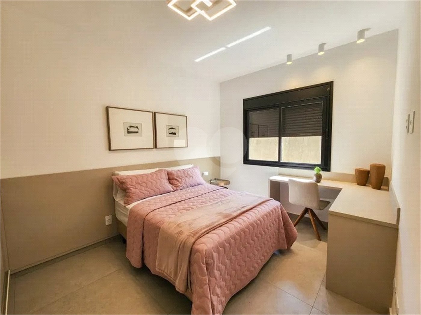 Casa à venda com 3 quartos, sendo 1 suíte, no condomínio Consoli Residencial, Atibaia - SP