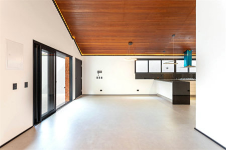 Casa Térrea à venda com 3 quartos, sendo 2 suítes, em Alto da Boa Vista, São Paulo, SP