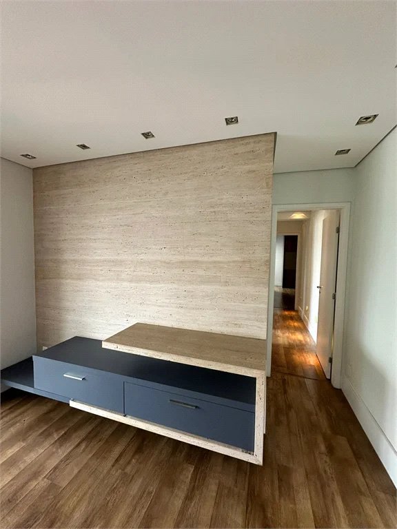 Apartamento à venda com 3 quartos, sendo 1 suíte, em Brooklin Paulista, São Paulo, SP
