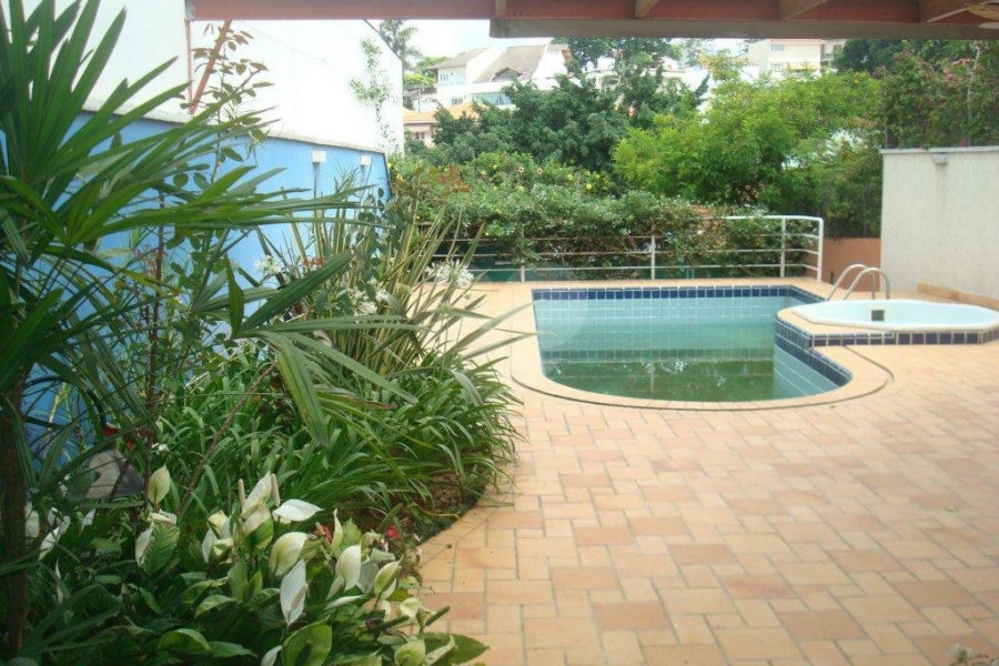 Casa à venda com 4 suítes em Jardim Franca, São Paulo, SP