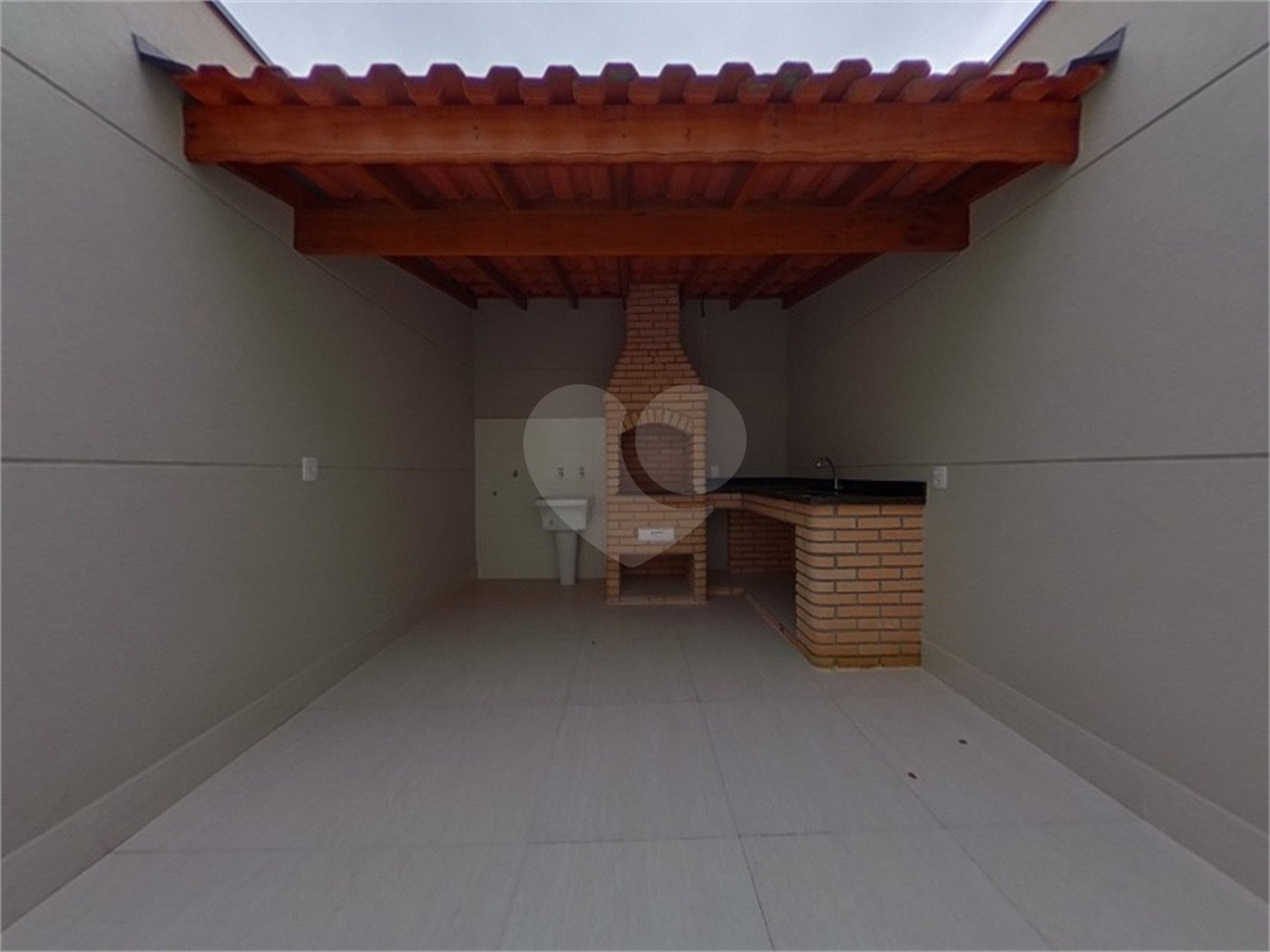Casa à venda com 3 suítes no condomínio Residencial Gaya, São Paulo - SP