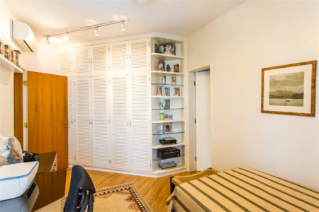 Apartamento à venda com 4 suítes em Real Parque, São Paulo, SP