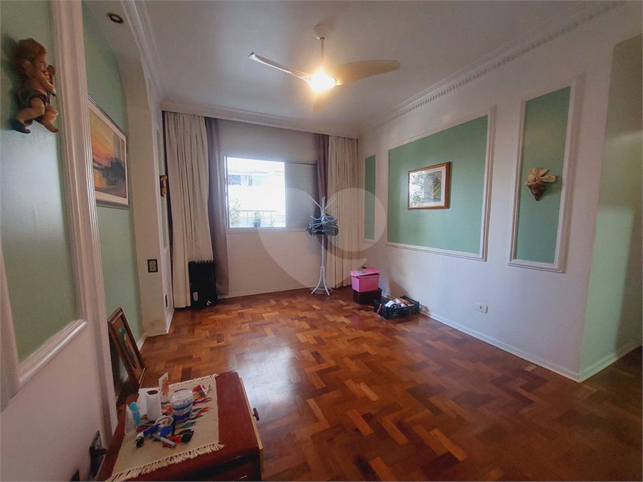 Apartamento à venda com 3 quartos, sendo 1 suíte,  em Jardim Paulista, São Paulo, SP