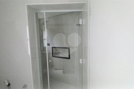 Apartamento à venda com 3 quartos, sendo 1 suíte,  em Vila Andrade, São Paulo, SP