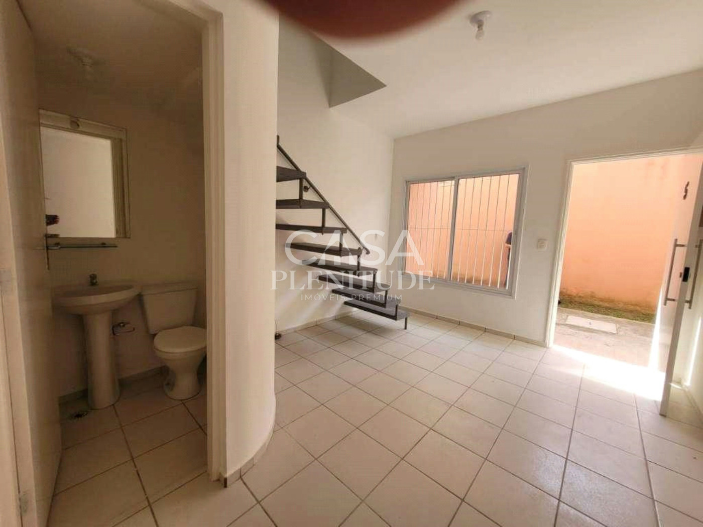 Casa em condomínio à venda com 2 quartos em Jardim Karolyne, Votorantim, SP