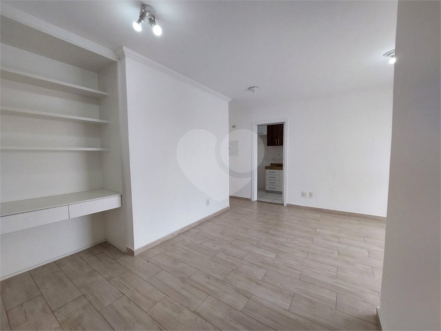 Apartamento para alugar com 2 quartos, sendo 1 suíte, em Parque São Domingos, São Paulo, SP