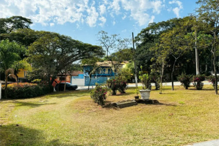 Sobrado à venda com 3 quartos, sendo 1 suíte, em Jardim Jussara, São Paulo, SP