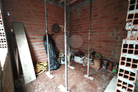 Casa à venda com 3 quartos, sendo 1 suíte, no condomínio Lago dos Ipês, Itapetininga - SP