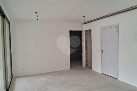 Apartamento à venda com 3 suítes em Moema, São Paulo, SP