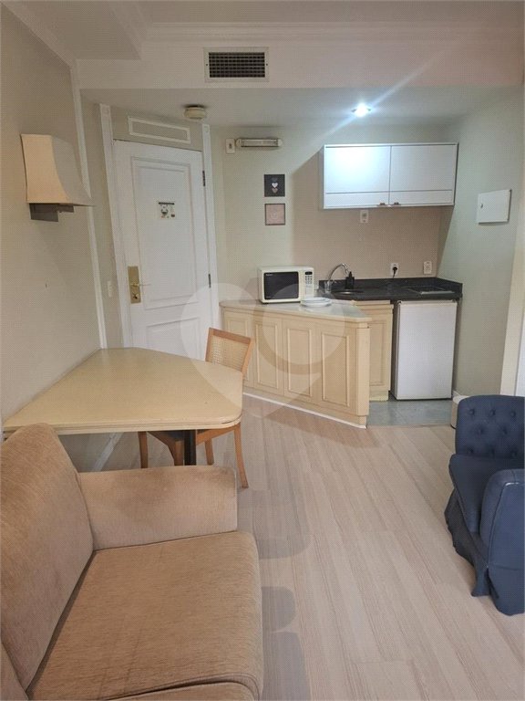 Flat para alugar com 1 suíte em Vila Olímpia, São Paulo, SP