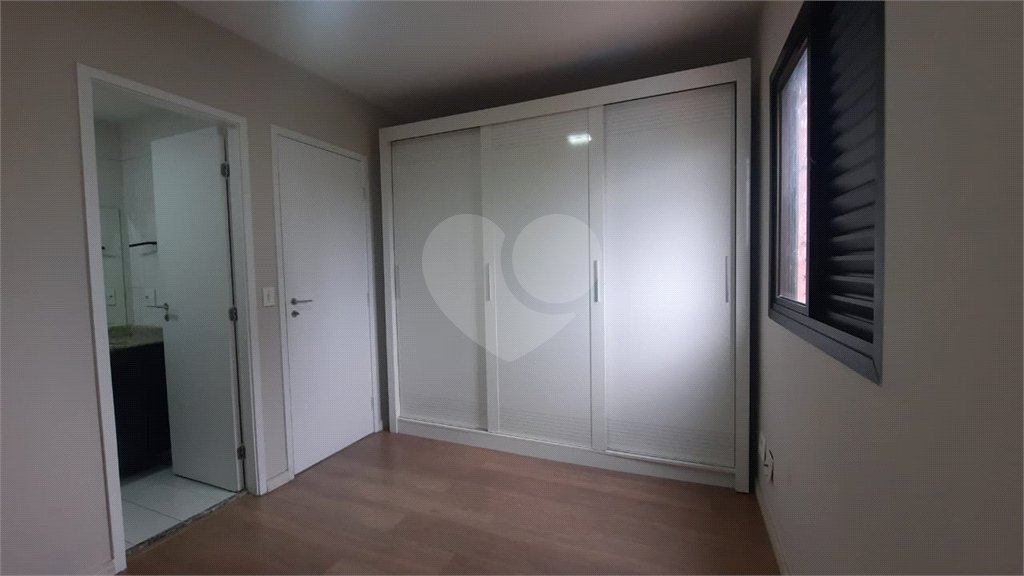 Apartamento à venda com 3 quartos, sendo 1 suíte, em Jardim Marajoara, São Paulo, SP