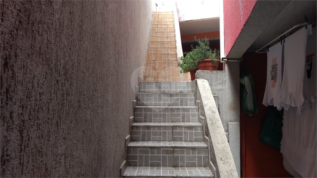 Sobrado à venda com 3 quartos, sendo 1 suíte, em Parada Inglesa, São Paulo, SP