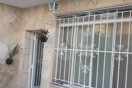 Sobrado à venda com 3 quartos em Parada Inglesa, São Paulo, SP