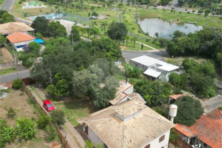 Chácara à venda com 3 quartos, sendo 1 suíte, em Colinas de Indaiatuba, Indaiatuba, SP