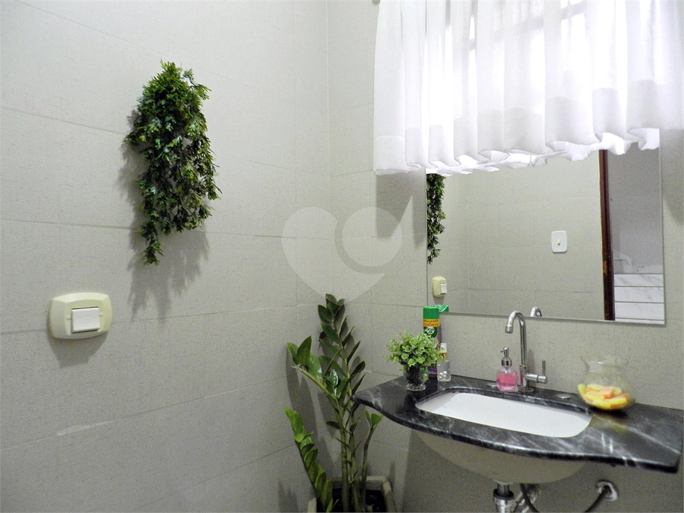 Sobrado à venda com 4 quartos, sendo 3 suítes, em Jardim Paulistano, Ribeirão Preto, SP