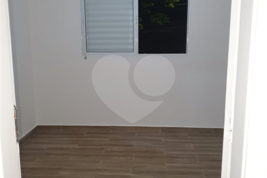 Sobrado à venda com 4 quartos em Santa Terezinha, São Paulo, SP