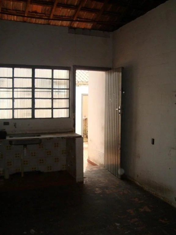 Casa Térrea à venda com 3 quartos em Vila Cordeiro, São Paulo, SP