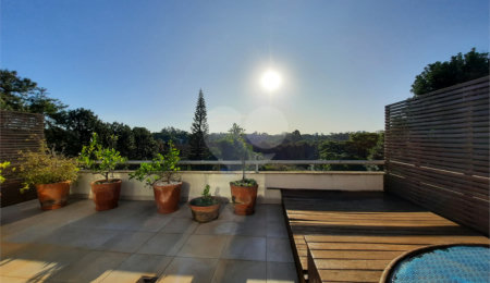 Casa à venda com 4 suítes no condomínio Las Cumbres, São Paulo - SP