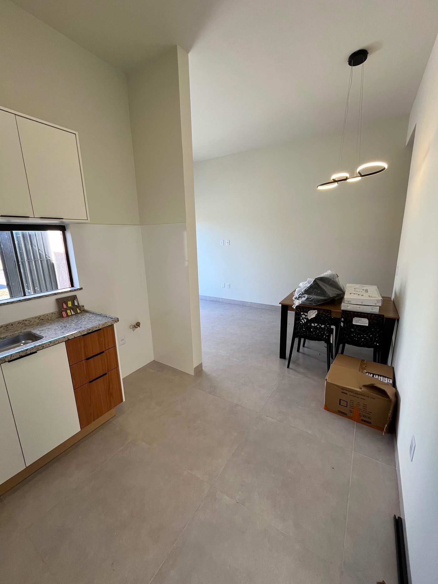 Casa à venda com 2 quartos, sendo 1 suíte,  em Vila Nova, Três Lagoas, MS