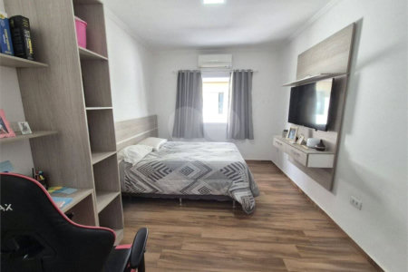 Casa à venda com 3 quartos, sendo 1 suíte,  em Vila Augusta, Sorocaba, SP