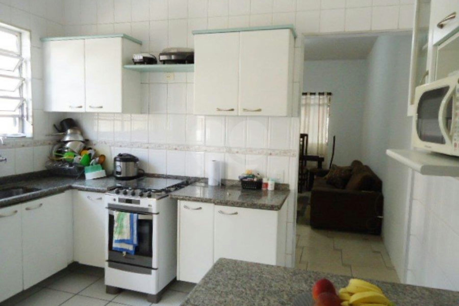 Casa à venda com 3 quartos, sendo 1 suíte, em Jardim Peri, São Paulo, SP