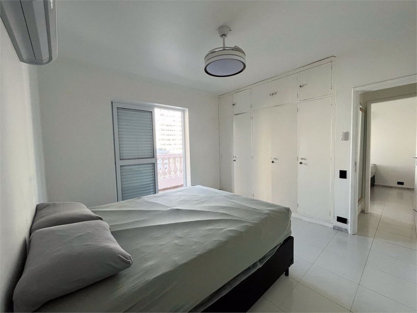 Apartamento Residencial à venda, Centro, Guarujá - AP0133.